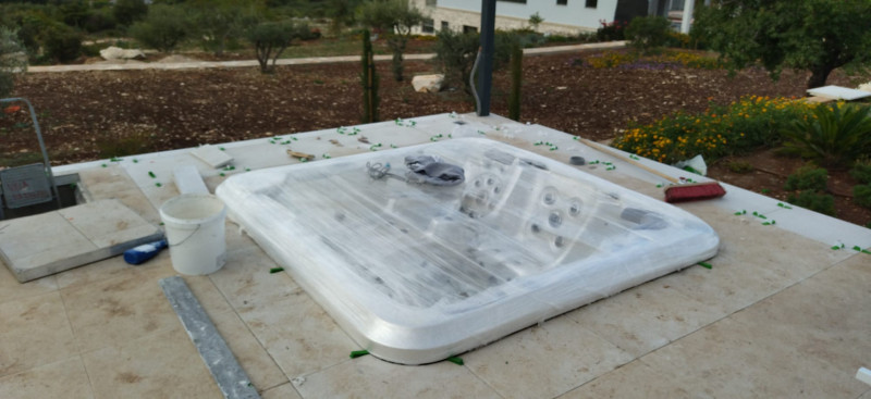 Ugradbeni jacuzzi
